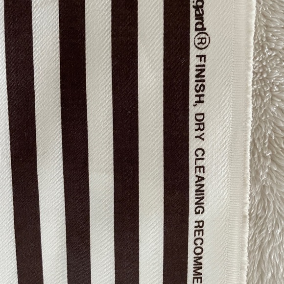 Decorating fabric - Picture 4 of 4